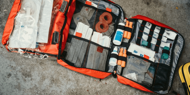 gr20 trousse secours pieds ampoules